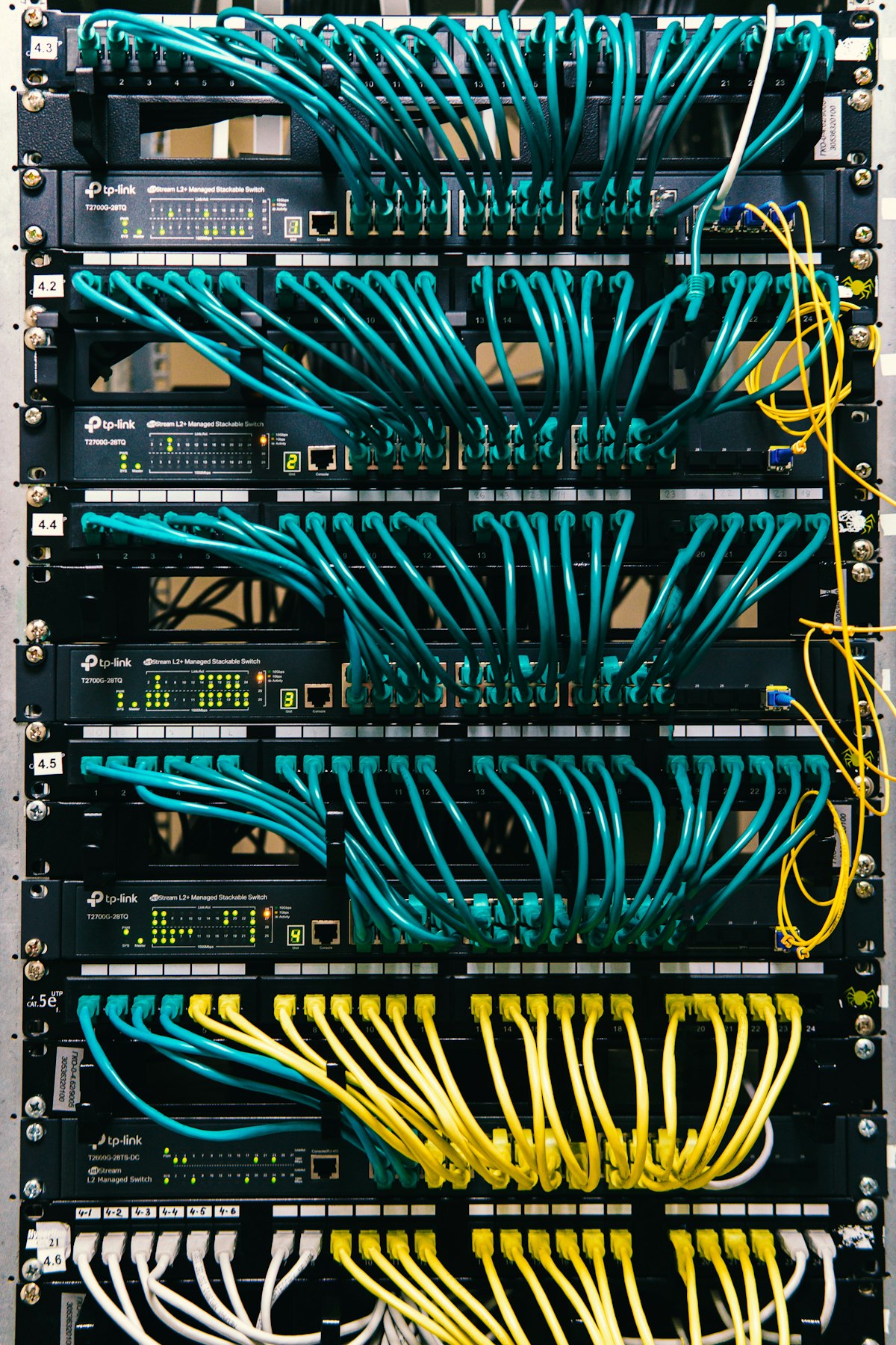 Server rack with patch cables
